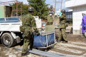 陸上自衛隊による災害廃棄物撤去