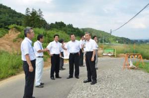 青田の新池の堤体決壊現場